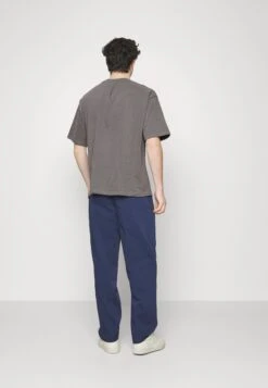 Pier One Basic T-Shirt - Basic T-Shirt -Boutique Fashion Men's Discount Store d20ab451f8be4e1c896bd962ab8d6ed9