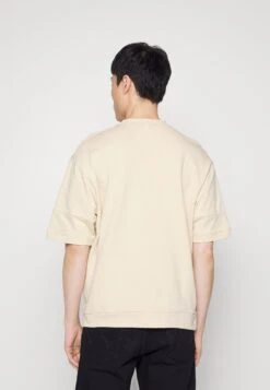 Pier One Short Sleeve Sweatshirt - Basic T-Shirt - Tan 7 Pier One Short Sleeve Sweatshirt - Basic T-Shirt - Tan -Boutique Fashion Men's Discount Store d7636807b98945b3a7c9b586c472990e