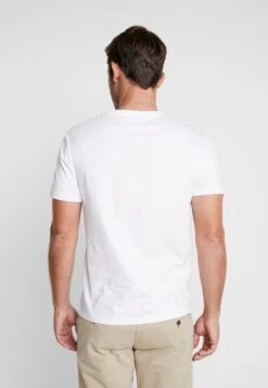 Pier One 3 Pack- Basic T-Shirt - White -Boutique Fashion Men's Discount Store dd9b35a7ff65475f8768ff00fea41e9f