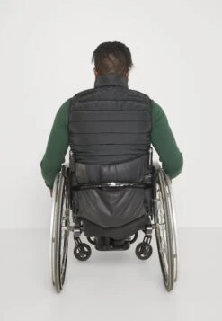 Pier One Waistcoat - Black -Boutique Fashion Men's Discount Store e1569b065acd421d8dc99bfc16261b20