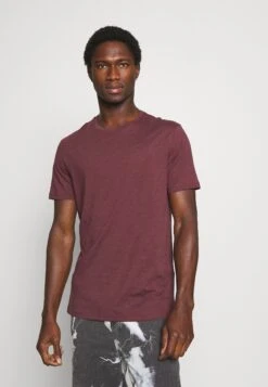 Pier One 3 Pack - Basic T-Shirt - Black/Mottled Dark Grey/Bordeaux -Boutique Fashion Men's Discount Store e267b847dba141e2a89f69b01af20072