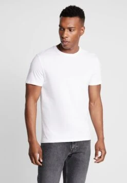 Pier One 3 Pack - Basic T-Shirt - White -Boutique Fashion Men's Discount Store e50b2210dfa14aeebbb37ff387ca1259
