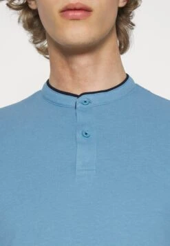 Pier One Basic T-Shirt - Light Blue 11 Pier One Basic T-Shirt - Light Blue -Boutique Fashion Men's Discount Store ea582234adf1436e894021c337bea15e