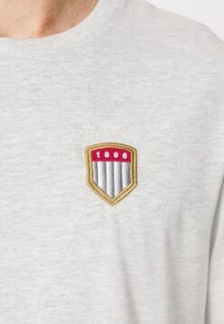 Pier One Print T-Shirt - Light Grey -Boutique Fashion Men's Discount Store f4331ccf979c432daff39645764777af