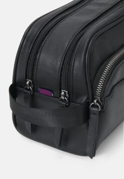 Pier One Wash Bag - Black -Boutique Fashion Men's Discount Store f533c08f73014507a19f0f1471b18552