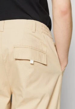 Pier One Trousers - Off-White 9 Pier One Trousers - Off-White -Boutique Fashion Men's Discount Store f57bf42c9e2c4201af70c04a94666a6e