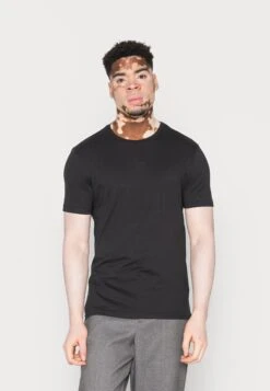 Pier One 10 Pack - Basic T-Shirt - White/Black -Boutique Fashion Men's Discount Store f5d7fc2055fa45b4b17c707066e9aedf