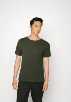 Pier One 7 Pack - Basic T-Shirt - Black/Dark Blue/Dark Green -Boutique Fashion Men's Discount Store f813e743b35a434896682ecea426a1cd