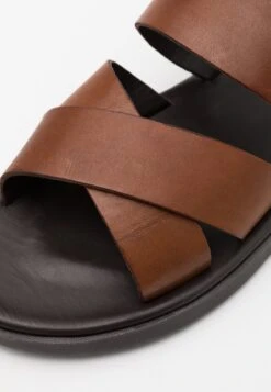 Pier One Unisex - Sandals - Cognac -Boutique Fashion Men's Discount Store fca88867f3d148f3b5e1b6a7b9207332